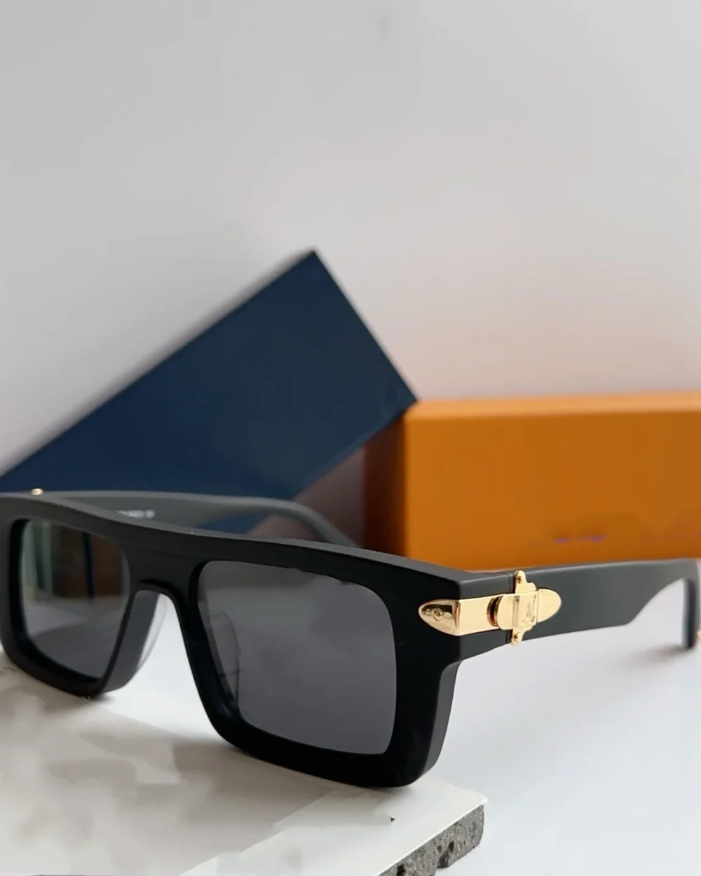 LV Lock Square Sunglasses Z3526W — image 4